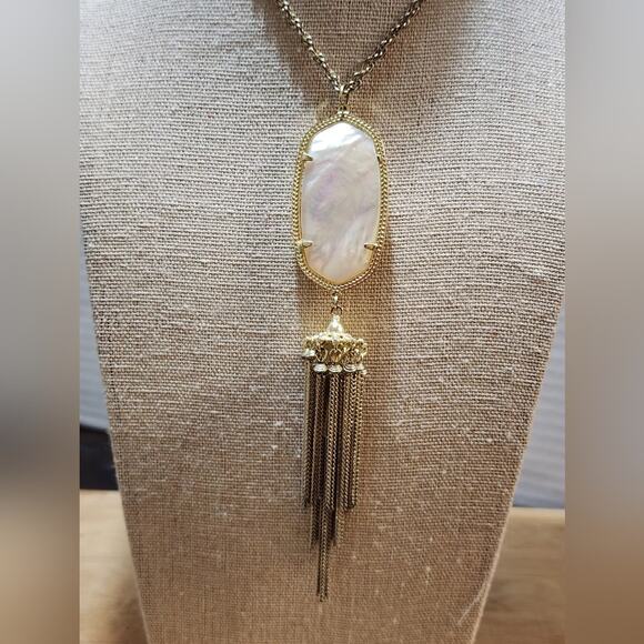 Kendra scott Rayne mother of pearl and gold necklace - Picture 6 of 7